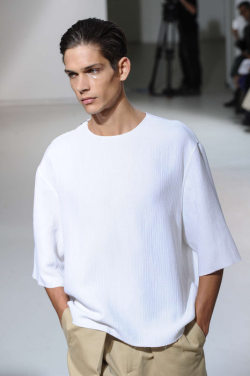 wehavenostyle:   Ethan James at Yang Li Spring/Summer 2014 