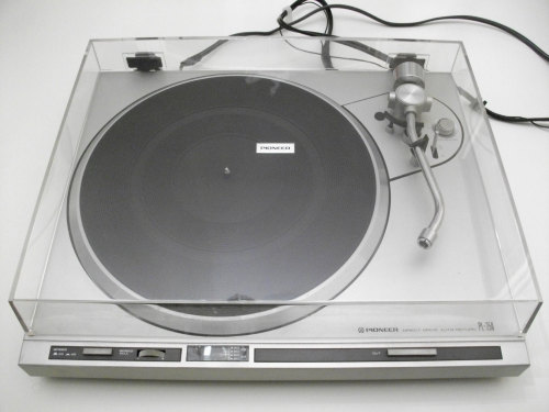 randyjhunt:  Pioneer PL-250 / PL250 Turntable / Record Player - Unused by EscapistEntShop (150.00 USD) http://ift.tt/1oI1RTA 