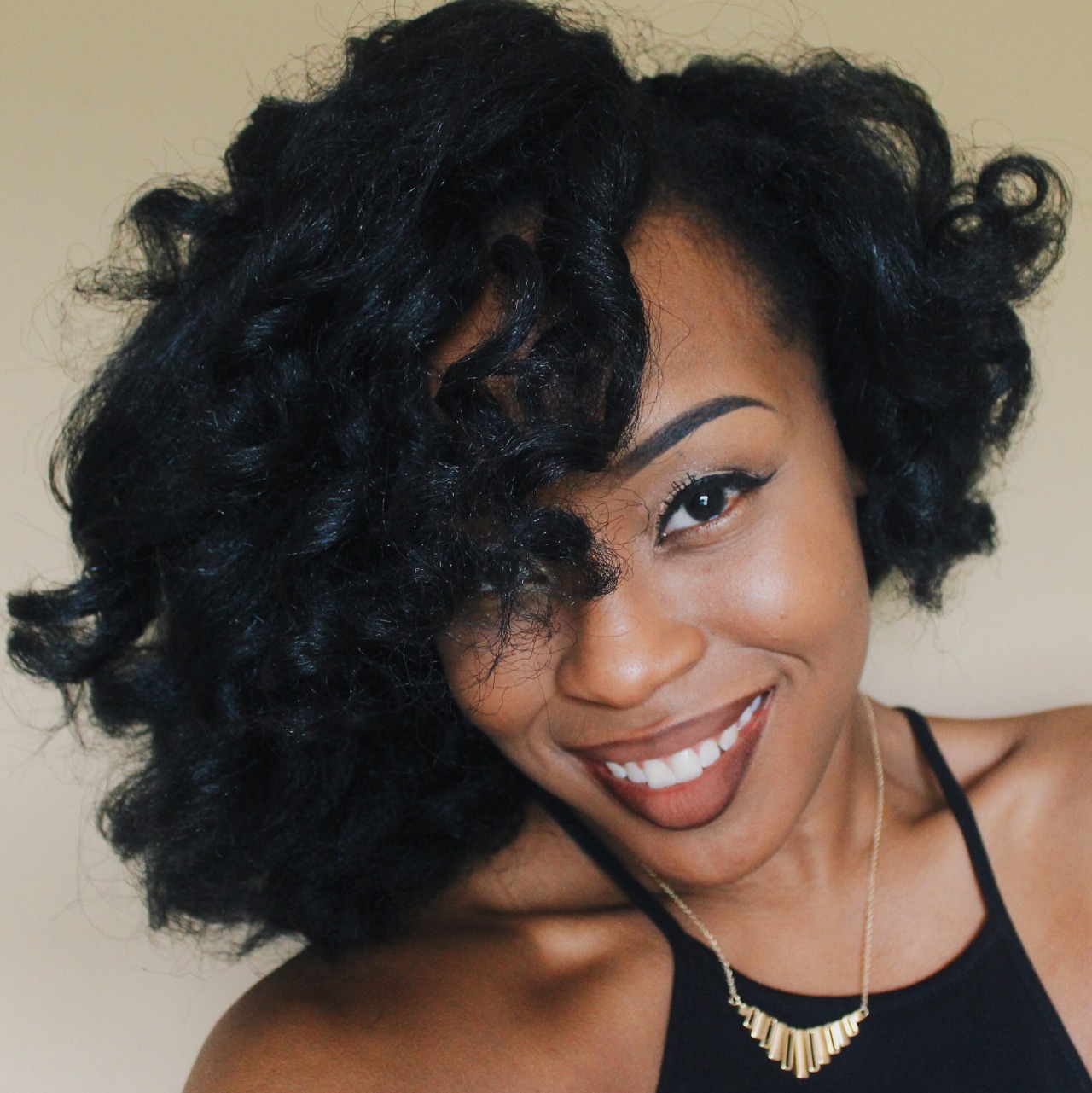 kilahmazing:  melanin monday + blackout day = blackgirlmagic✨    Insta | Youtube