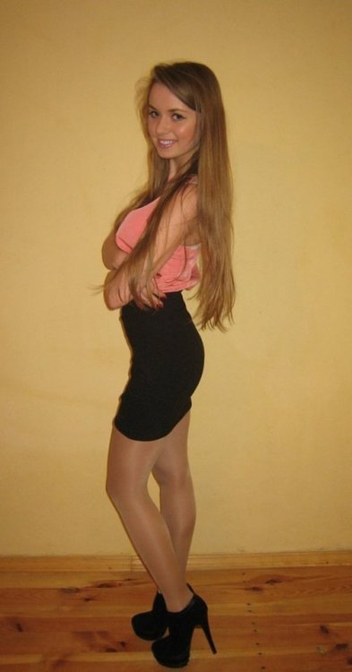 zenekzlasu2: nylonlove: more nylon at nylonlove.tumblr.com (via Tumbling)