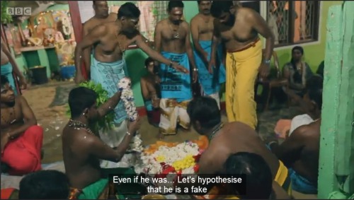 illmaticraj: bollywoodbloodbaths: this was his response to seeing a bloke possessed by a snake god l