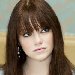 kn0wy0u:  Emma Stone  @ kn0wy0u.tumblr.com