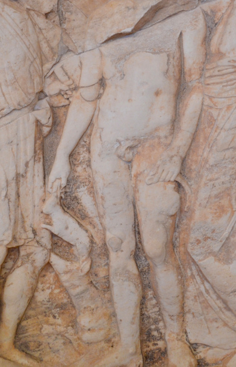 greek-museums:Archaeological Museum of Brauron:An attic grave stele, found in Porto Rafti (c. 410-40