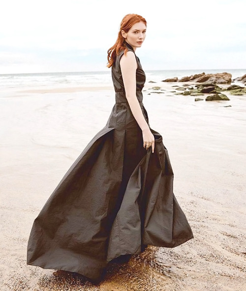 panoramamelodrama: Eleanor Tomlinson for Town &amp; Country winter 2018 (photo by Richard Phibbs