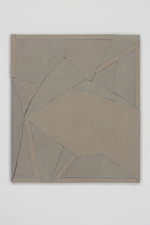 likeafieldmouse:  Wyatt Kahn - Untitled (2013) - Linen on fragmented canvas