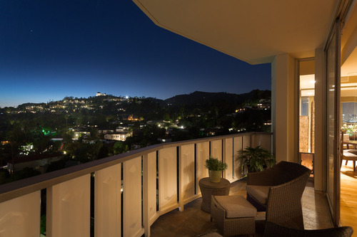 Los Feliz Towers