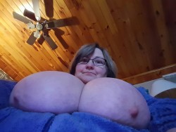 Accidentprne50:  Edandlisa:  Someone Want To Suck My Tits.  I Do!!!!!