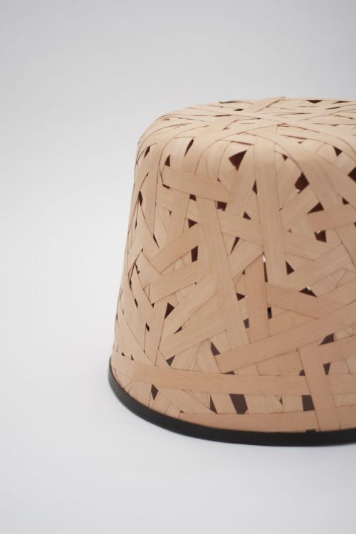 thedesignwalker:Ribbon stool - Roger Arquer