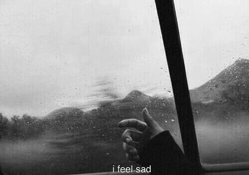 mosouka:  I feel sad  on We Heart It - https://bnc.lt/l/4bF4HIE_E1 