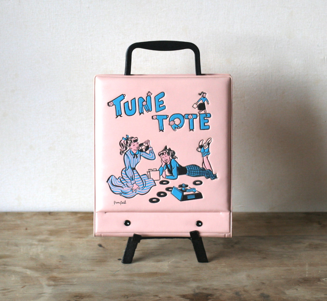 chickswithrecords:  lunch breaks. 