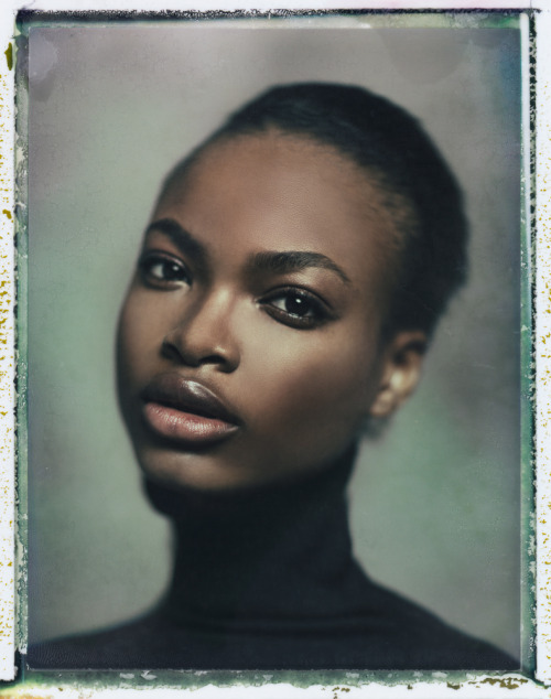 Nneoma at Ford by Emily Soto | Makeup/Hair by Anny ChowInstagram: www.instagram.com/emilysotoPhotosh