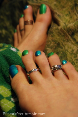 eileensfeet:  Toe rings!