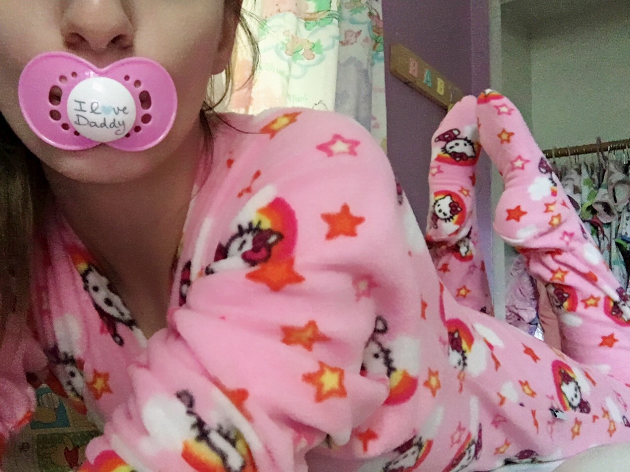 binkieprincess:  Hello kitty footie pajamas and paci from pacifiers r us gifted to