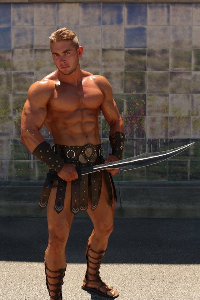 freakshow4fun:  Roman warrior. Woof. 