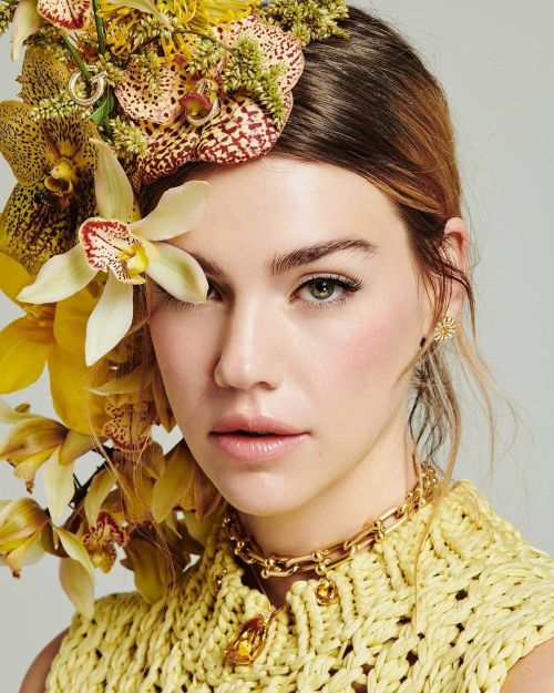 Our beauty story for @elpalaciodehierro libro amarillo feat. @mckell1992 creative direction @estudio