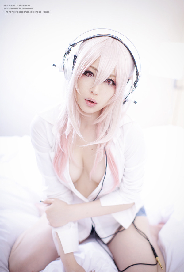 cosplayandanimes:  Super Sonicosource