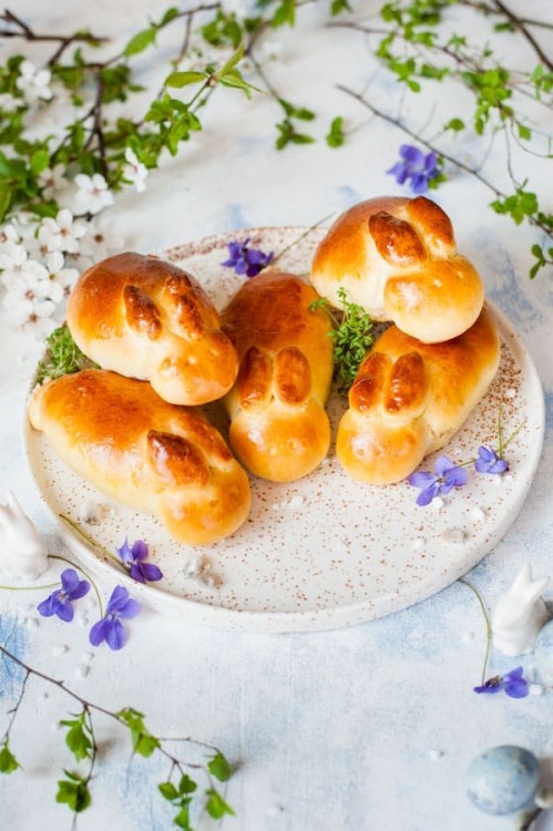 DIY Easter Bunny RollsSoft and buttery bunny shaped buns. They taste best spread with butter and jam