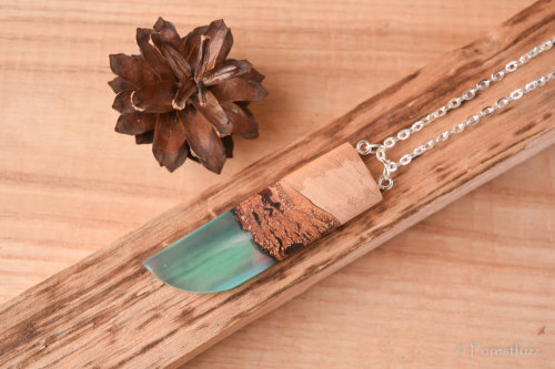 sosuperawesome: Wood and resin jewelry by ForestFuzz on Etsy• So Super Awesome is also on Faceb