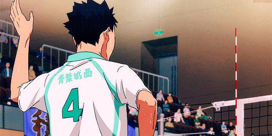 doritobes:  is it just me or does it look like iwa-chan slapped makki’s butt??