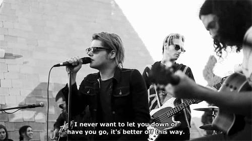 feuntes: My Chemical Romance - I’m Not Okay (I Promise) 