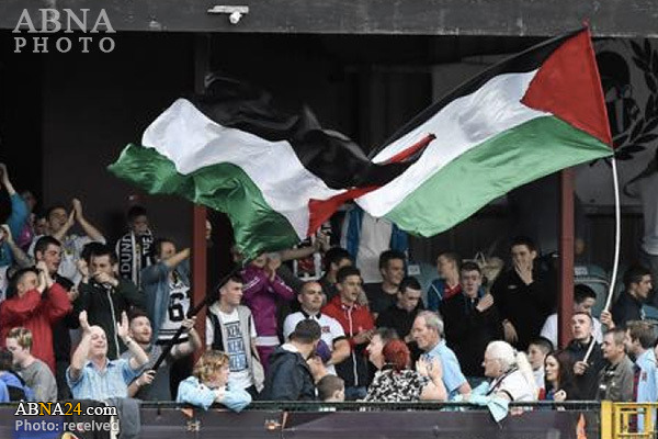 momo33me:Celtic Fc  fans Scotch people give Israelis lesson in history from football