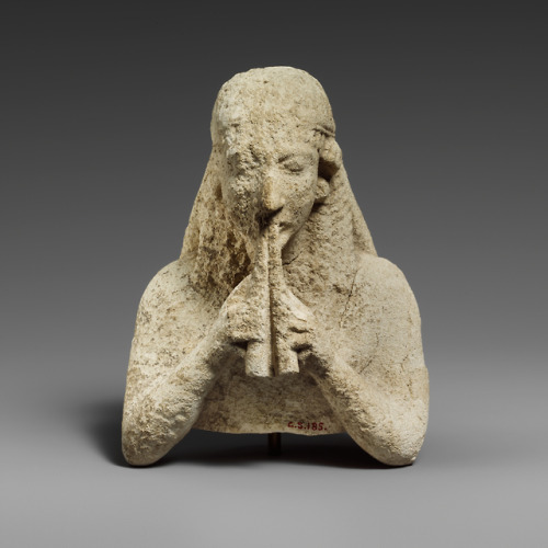 met-greekroman-art:Upper part of a limestone statuette of a female aulos player, Greek and Roman Art