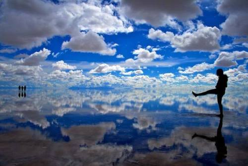 This is Salar de Uyuni, a salt flat measuring 10,582 sq km located in Bolivia’s southwestern regions