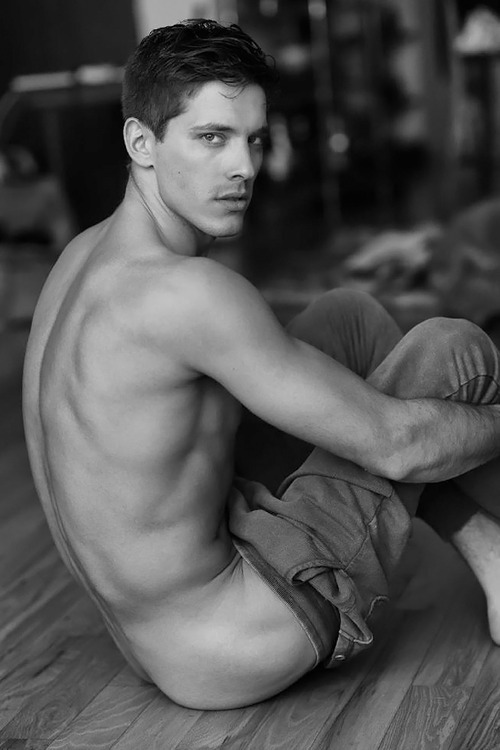Ahhh... Men are beautiful