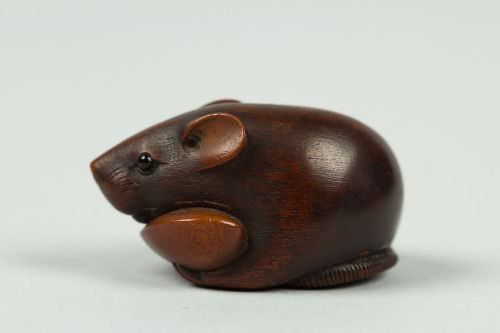  Netsuke of a Rat Grasping a Soybean Pod | Japan | Edo period (1615–1868) 