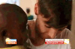 strawharry-malikshake:     One Direction in Ghana x 