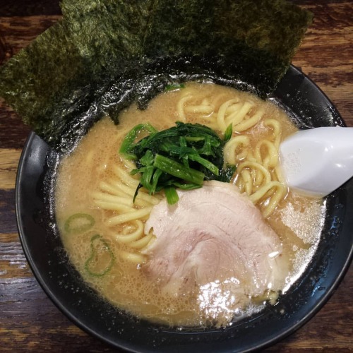 いつかの、家系。#ラーメン#ramen #肉#タンメン #から揚げ #海鮮丼 #海鮮#アジ #JAPAN#washoku #1月22日 #ジオタグ復活して#いつか#が好き#なんとなく歩いてみた #すと