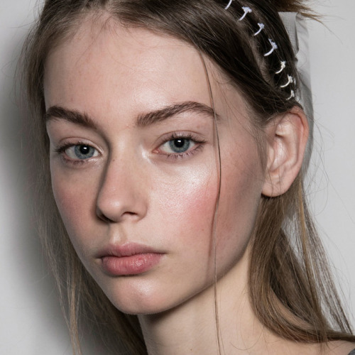 telojuropordior: aya, afrodita, lauren and damaris @ dkny fw 2016 backstage