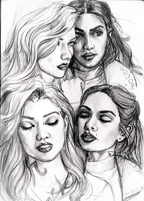 layaart:  kat and emeraude / clizzy maybe (from this photoset)