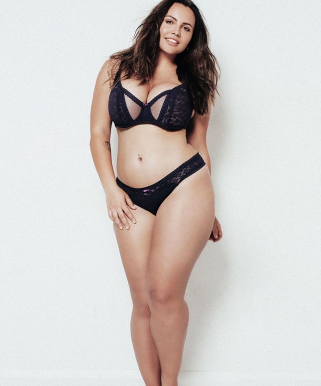 thicknessforyou:  We have Real Local Girls who have all the right curves in all the