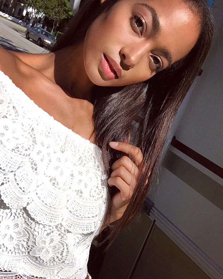 jaiking: blackbeauties:  melie_tiacoh  Follow me at http://jaiking.tumblr.com/ You’ll