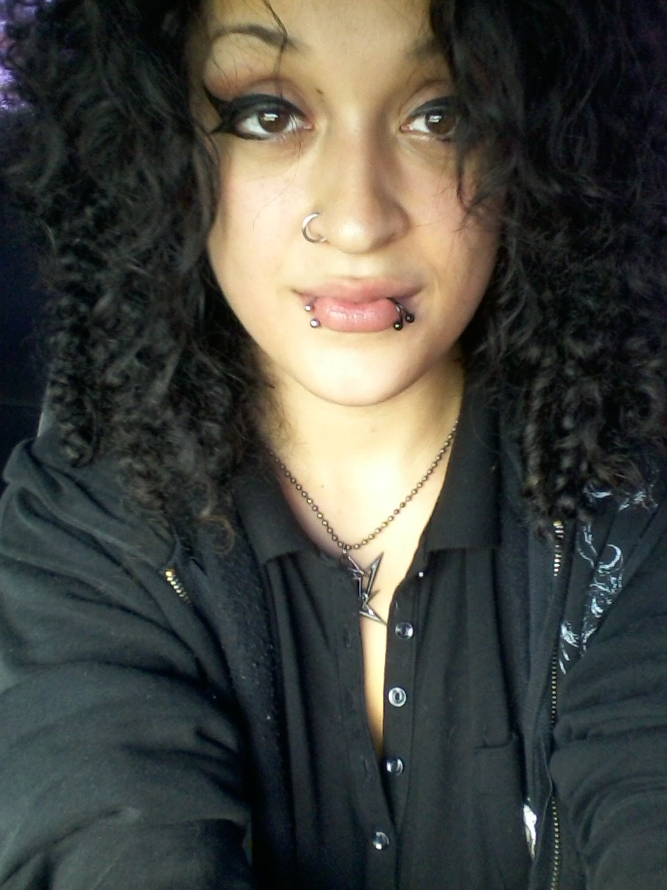 notmysecret:  sidebar pic; on my way home from work haha.