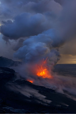 chunkydunkingmermaid:  Photographer Gets So Close to Lava That His Shoes and Tripod Melt   