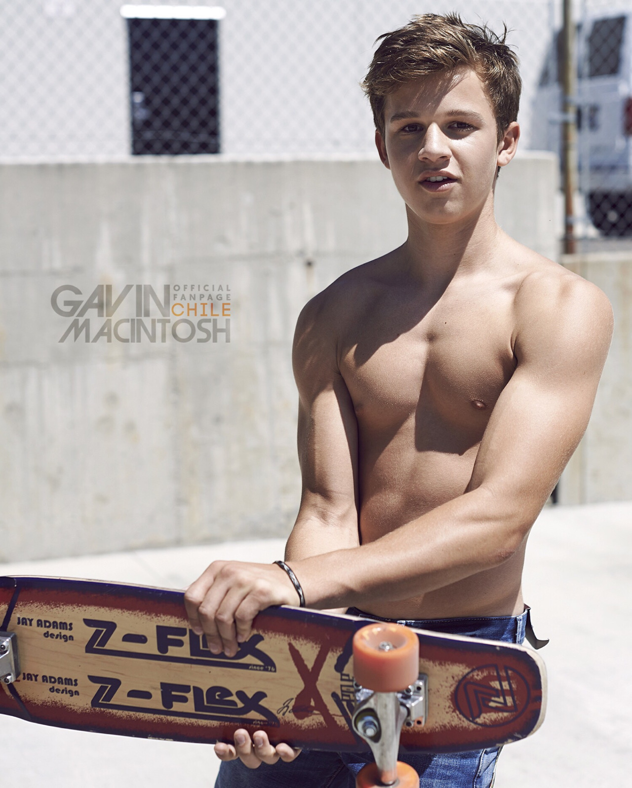 boidolatry:  Gavin Macintosh by Sierra Prescott, 2014. (courtesty of @gavinmacintoshchile).