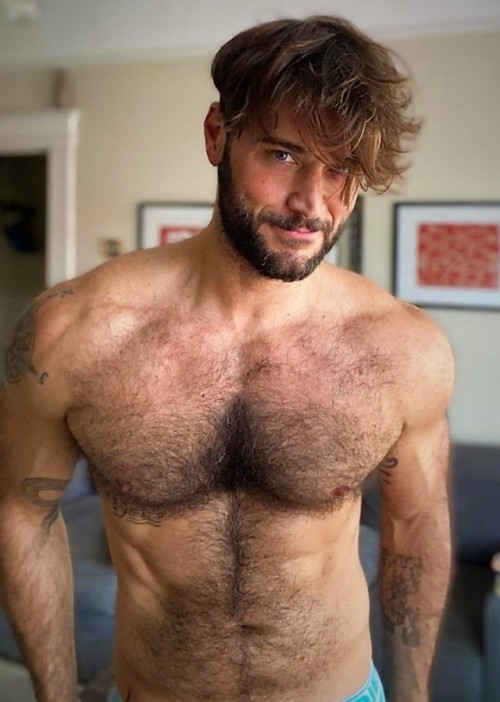 manlover2:Bed head…………….