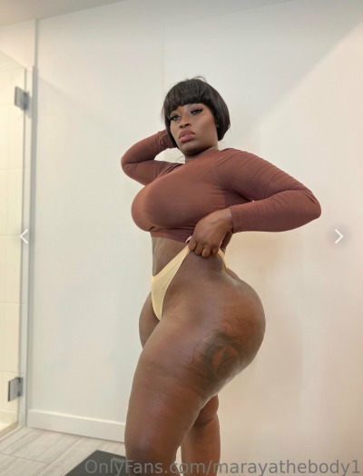 thicksexyasswomen2021:NICE @_maraya @thicksexyasswomen2021🥃🥃