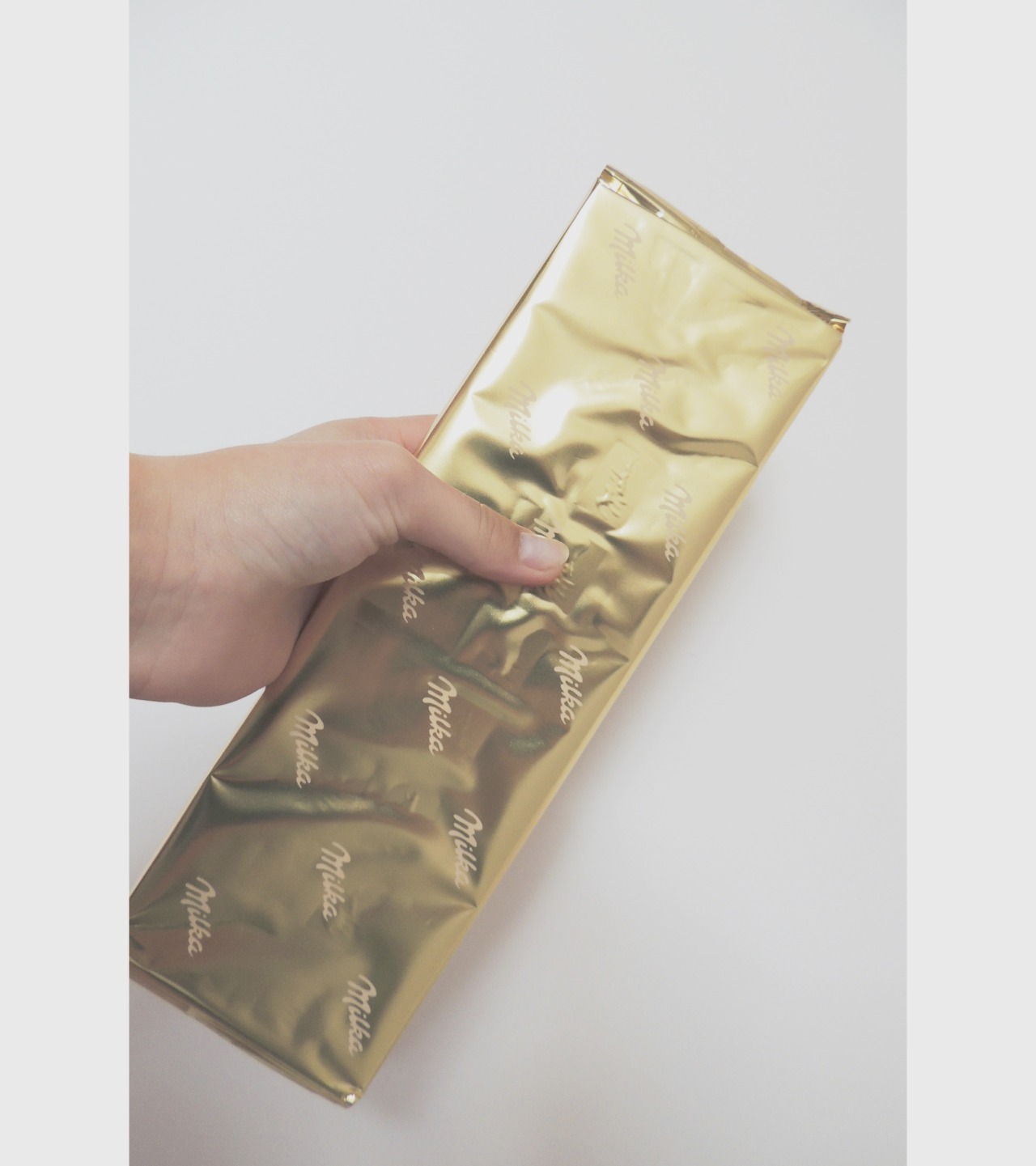 lickmypussy1146:  g0ld—ch4nel:  my gold milka xxx  