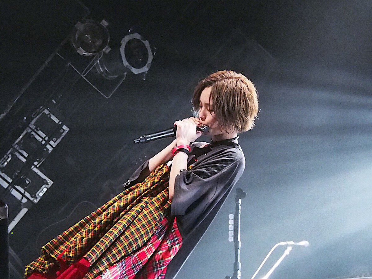 sayamirupost:  Twitter 山本彩 (@ SayakaNeon)  Live Tour 2019  I’m ready 