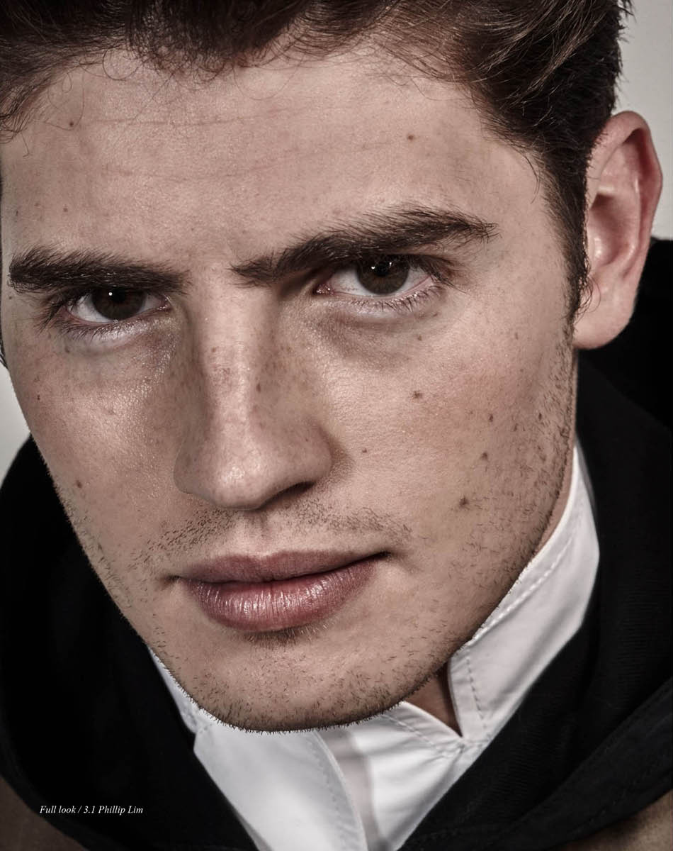 hotfamousmen:  Gregg Sulkin