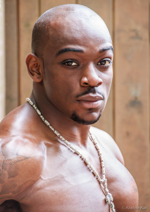  Tyrone Ogedegbe  adult photos