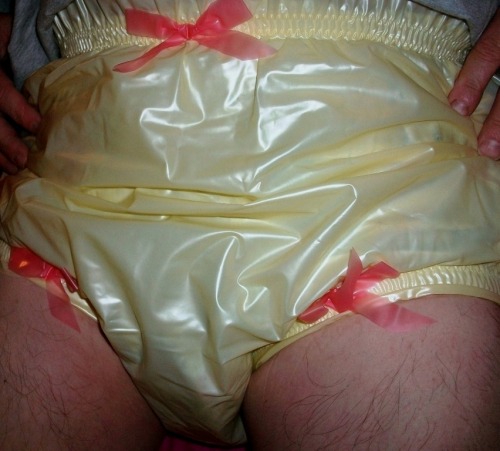 so nice plastic covered diaper