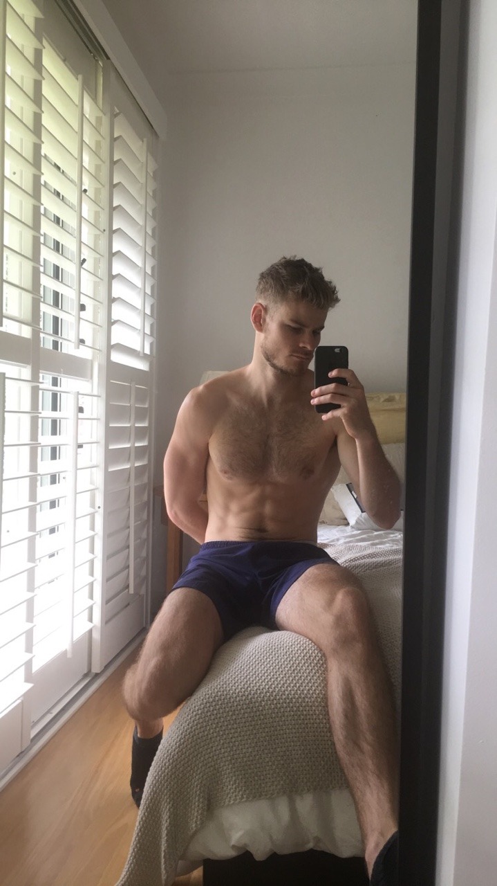 frequentsea:  Lightinggggg