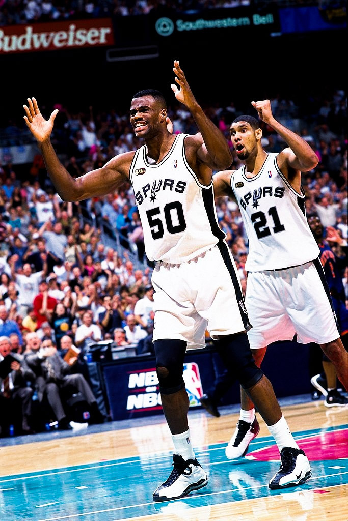 San Antonio Spurs Celebrate 50 Years with New Throwback Uniform in