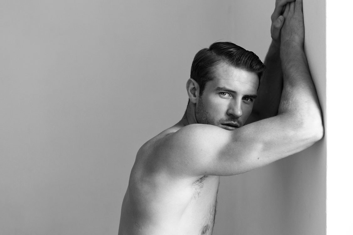 Amazing Male Nudity