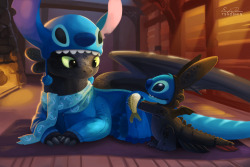 tsaoshin:  Stitch and Toothless jammy jam! http://tsaoshin.deviantart.com 