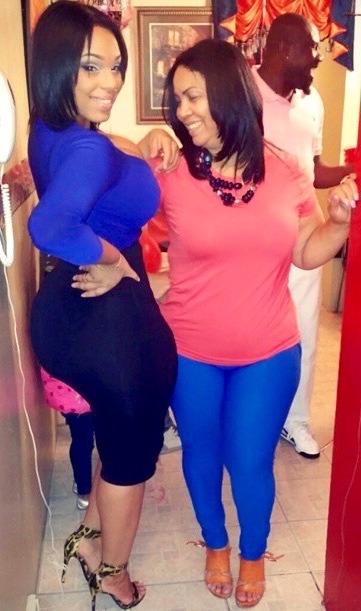 thickazzgurlz:  Thickazzgurlz Dominicana   Krizia